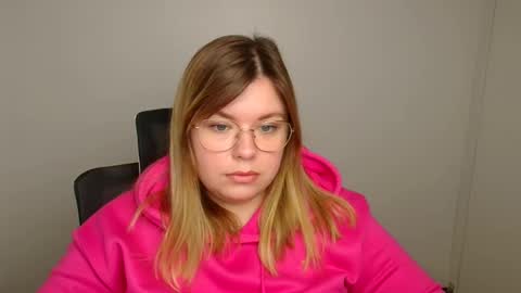 Snapshot of midnightmariana chatting on October 2025 05:19:01 AM Mariana online show from October 2025 05:19:01 AM
