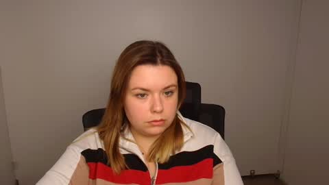 Snapshot of midnightmariana chatting on October 2025 11:20:02 AM Mariana online show from October 2025 11:20:02 AM