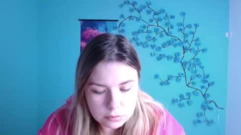 Snapshot of midnightmariana chatting on October 2025 12:18:02 PM Mariana online show from October 2025 12:18:02 PM