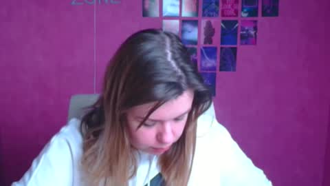 Snapshot of midnightmariana chatting on November 2025 12:17:01 PM Mariana online show from November 2025 12:17:01 PM