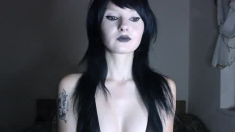 midnightsiren online show from September 2025 05:49:01 PM