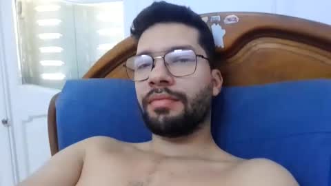 Snapshot of midoumas1 chatting on February 2025 01:19:02 PM Sam online show from February 2025 01:19:02 PM