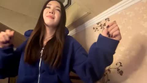 Nova online show from September 2025 01:48:02 PM