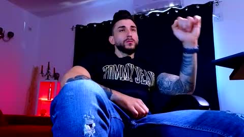 Snapshot of mightyaaron chatting on September 2025 06:28:02 AM MightyAaron online show from September 2025 06:28:02 AM