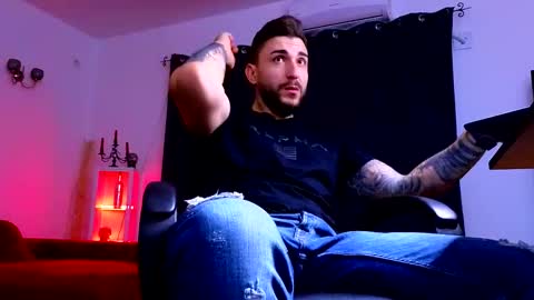 Snapshot of mightyaaron chatting on September 2025 04:38:02 AM MightyAaron online show from September 2025 04:38:02 AM