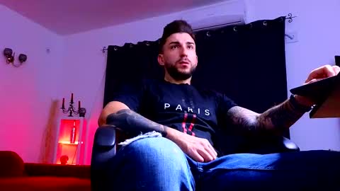 Snapshot of mightyaaron chatting on October 2025 02:29:01 AM MightyAaron online show from October 2025 02:29:01 AM