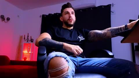 Snapshot of mightyaaron chatting on October 2025 02:53:01 AM MightyAaron online show from October 2025 02:53:01 AM