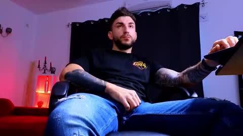 Snapshot of mightyaaron chatting on October 2025 05:21:02 AM MightyAaron online show from October 2025 05:21:02 AM