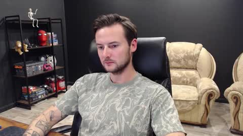 Misha Winchester online show from October 2025 02:23:02 PM