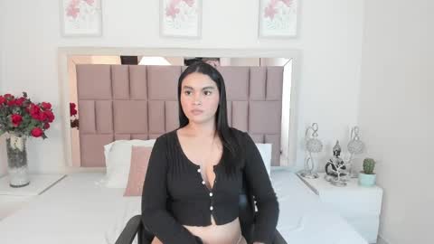 Snapshot of miia_palmerr chatting on February 2025 03:37:02 PM Mia online show from February 2025 03:37:02 PM