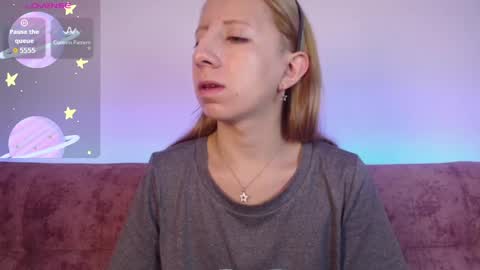 Snapshot of miiaa_doll chatting on September 2025 11:26:01 AM MIIA online show from September 2025 11:26:01 AM