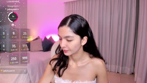 Snapshot of miiaa_evans chatting on December 2024 03:25:02 AM Mia online show from December 2024 03:25:02 AM