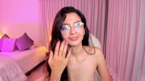 Snapshot of miiaa_evans chatting on January 2025 09:35:01 AM Mia online show from January 2025 09:35:01 AM