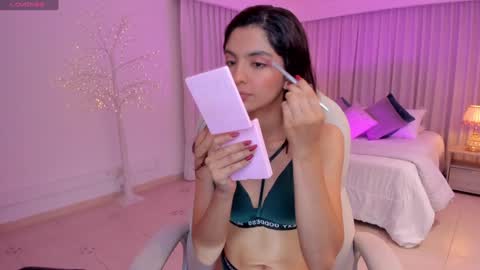 Snapshot of miiaa_evans chatting on January 2025 03:40:02 AM Mia online show from January 2025 03:40:02 AM