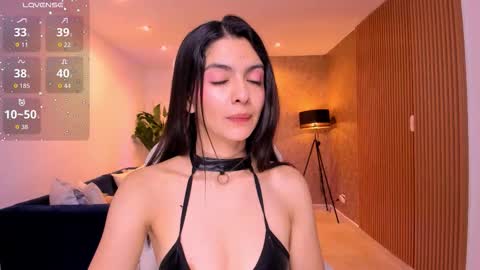 Snapshot of miiaa_evans chatting on October 2025 11:06:01 AM Mia online show from October 2025 11:06:01 AM