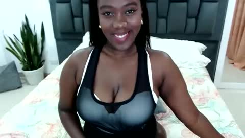 miiasmithh online show from September 2025 11:07:01 PM