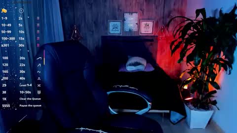 Snapshot of miichael_black chatting on November 2025 07:01:02 PM Michael Black online show from November 2025 07:01:02 PM