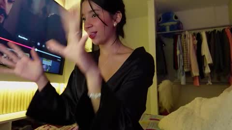 miin_junn online show from September 2025 01:51:02 AM