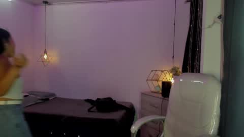 miiss_greyy online show from September 2025 10:53:02 AM