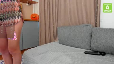 Snapshot of miissblonde chatting on October 2025 01:42:01 AM miissblonde online show from October 2025 01:42:01 AM