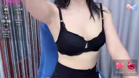 Snapshot of miixuuee chatting on October 2025 12:52:02 AM Ema online show from October 2025 12:52:02 AM