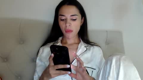 Snapshot of mika_gold7 chatting on October 2025 06:08:02 PM Mika online show from October 2025 06:08:02 PM