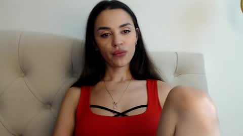 Snapshot of mika_gold7 chatting on October 2025 05:25:01 PM Mika online show from October 2025 05:25:01 PM