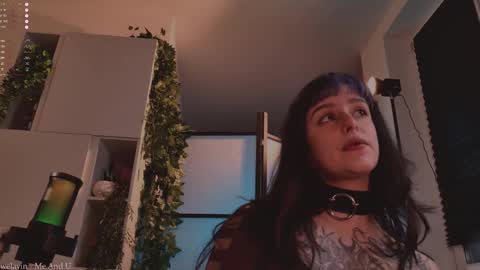 mika_moon_ online show from October 2025 04:28:01 PM