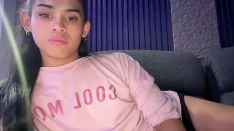 Snapshot of mika_pedersen chatting on November 2025 05:01:02 PM mika_pedersen online show from November 2025 05:01:02 PM