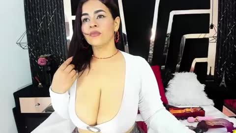 Mikaela Lust online show from February 2025 05:33:01 PM