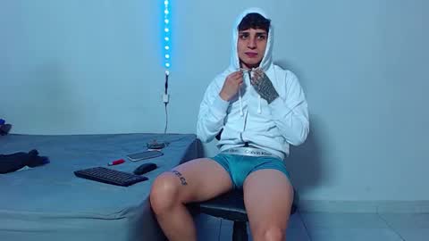 Snapshot of mike777jr chatting on October 2025 02:15:01 AM Mike IMDEPENDIENT MODEL online show from October 2025 02:15:01 AM