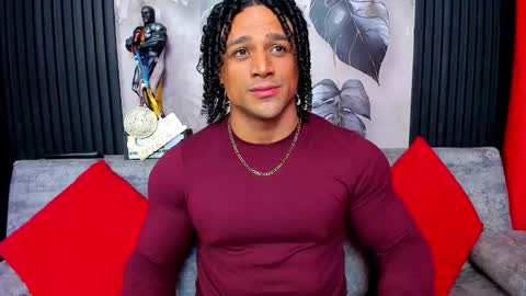   online show from October 2025 03:09:02 AM