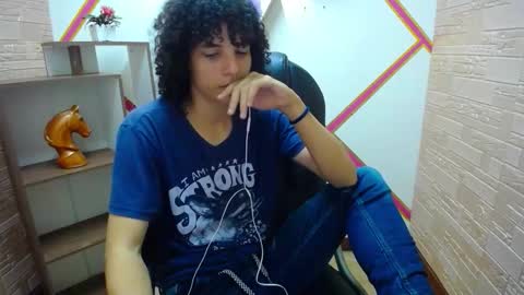 Snapshot of mike_miiller_ chatting on October 2025 05:36:02 PM I AM KURTT online show from October 2025 05:36:02 PM