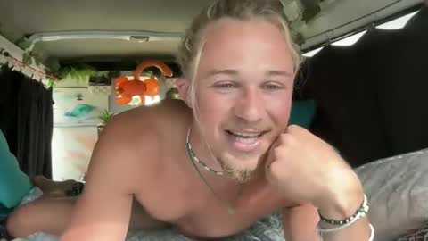 Snapshot of mike_sunn chatting on October 2025 03:14:01 AM Mike online show from October 2025 03:14:01 AM