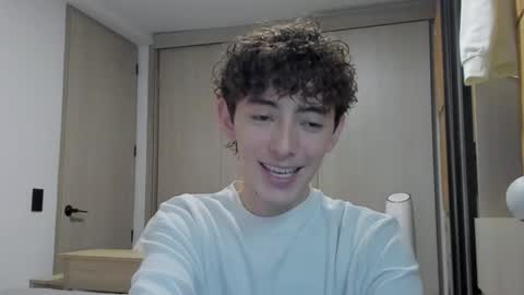 Mikebelf4 online show from September 2025 10:46:02 PM