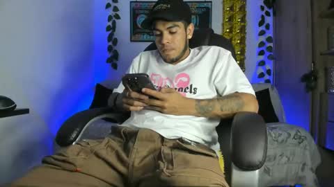 mikee_scooth online show from January 2025 02:57:02 AM