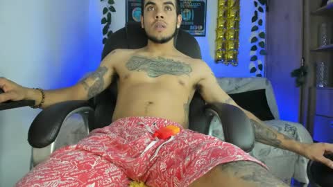 mikee_scooth online show from January 2025 08:29:01 PM