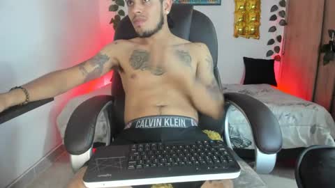 mikee_scooth online show from February 2025 05:58:01 AM