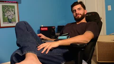 Snapshot of mikehawk1589 chatting on January 2025 08:07:02 AM mikehawk1589 online show from January 2025 08:07:02 AM