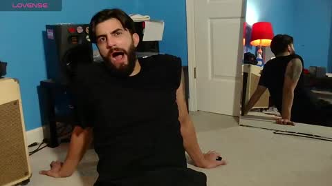 Snapshot of mikehawk1589 chatting on February 2025 08:11:01 AM mikehawk1589 online show from February 2025 08:11:01 AM