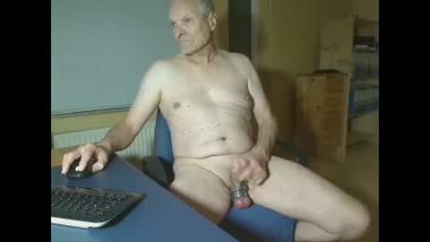 Snapshot of mikel19623 chatting on November 2025 04:19:02 PM mikel19623 online show from November 2025 04:19:02 PM