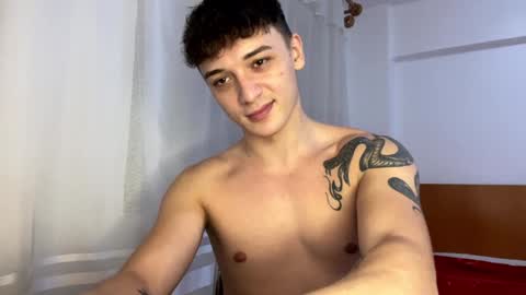 MikeLaur online show from December 2024 06:52:01 PM