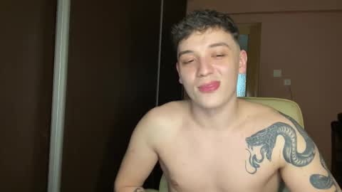 MikeLaur online show from February 2025 08:11:01 PM