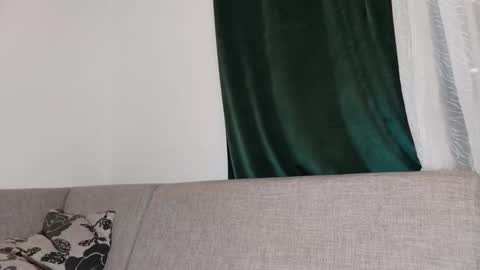 MikeLaur online show from September 2025 09:28:02 PM