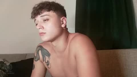 MikeLaur online show from September 2025 06:44:02 PM