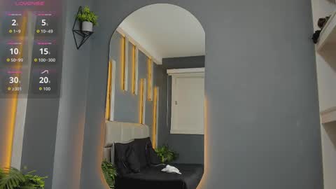 Snapshot of mikepark_ chatting on October 2025 11:08:02 AM MIKE PARK online show from October 2025 11:08:02 AM