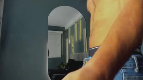 Snapshot of mikepark_ chatting on October 2025 11:01:01 AM MIKE PARK online show from October 2025 11:01:01 AM