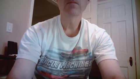 Snapshot of mikewulds chatting on October 2025 02:48:02 PM Mike online show from October 2025 02:48:02 PM