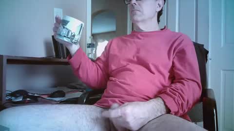 Snapshot of mikewulds chatting on October 2025 02:29:02 PM Mike online show from October 2025 02:29:02 PM