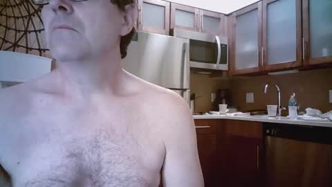 Snapshot of mikewulds chatting on November 2025 02:50:01 PM Mike online show from November 2025 02:50:01 PM